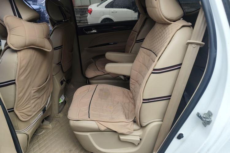 Used Baojun 730 2016 1.5L Manual Comfort Version 7 Seats China V Emission Standard
