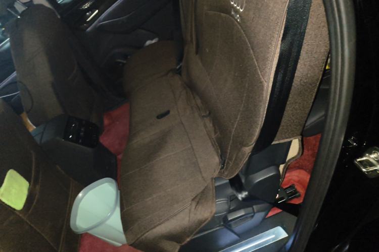 Used Audi Q6 2025 40 TFSI quattro Commemorative Edition Yulin Package 7 Seats Left Rear Seat