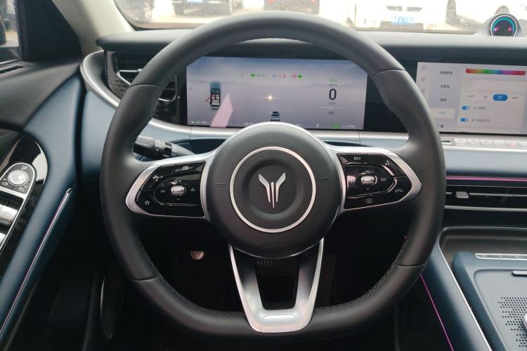 Used VOYAH FREE 2024 Ultra-Long Range Intelligent Driving Version Steering Wheel