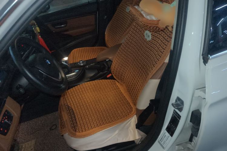 Used BMW 3 Series 2014 320Li Luxury Design Package
