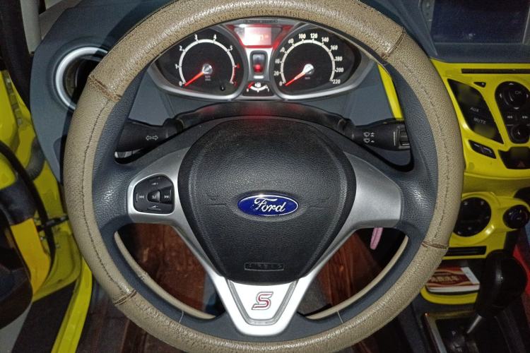 Used Ford Fiesta 2012 Hatchback 1.5L Automatic Dynamic Limited Edition Steering Wheel