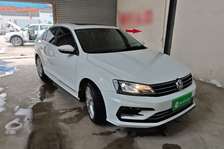 Used Volkswagen Sagitar 2018 280TSI DSG Ignite Edition Front Right 45 Deg