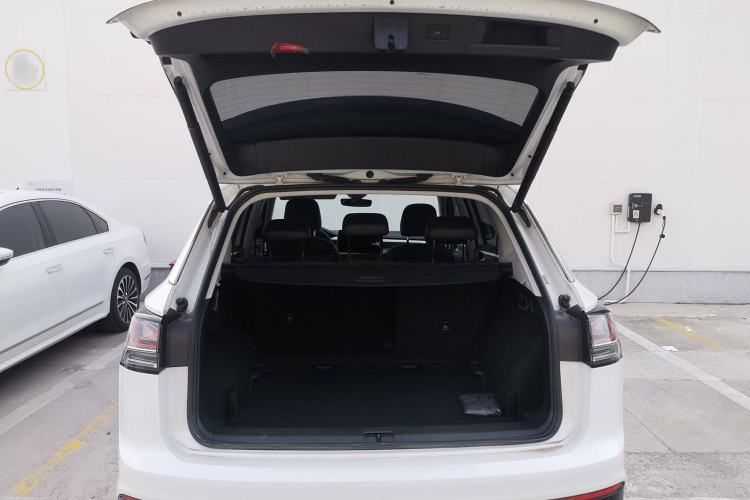 Used Volkswagen Tayron 2023 Revised Version 380TSI All-Wheel Drive R-Line High-Energy Edition
