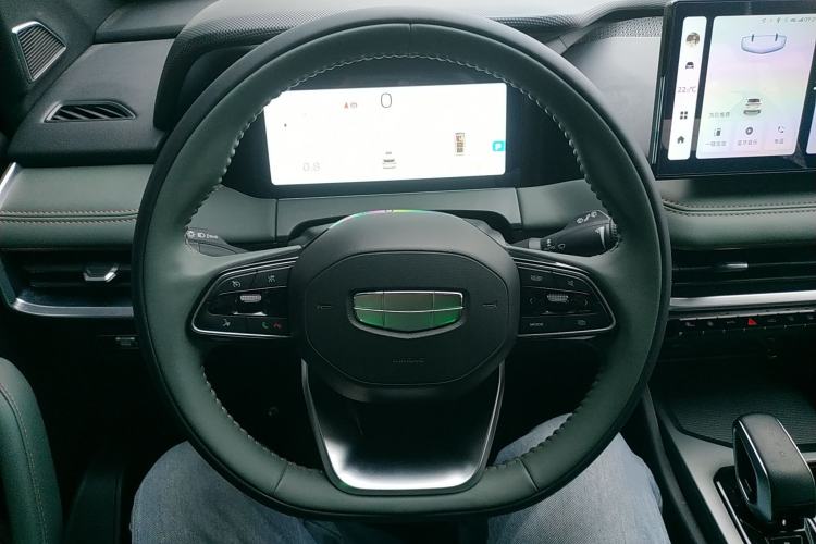 Used Geely Auto Haoyue L 2023 2.0T DCT Prestige Edition
