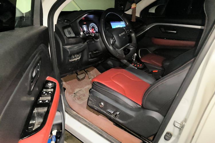 Used Haval H2s 2018 Blue Label 1.5T Dual-Clutch ZhiShang Model
