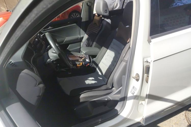 Used Volkswagen T-ROC 2021 280TSI DSG Two-Wheel Drive Comfort Connect Edition Left Front Seat