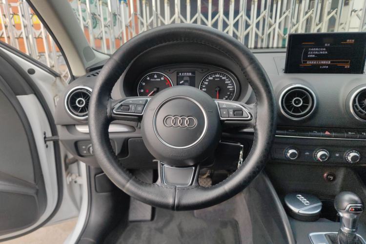 Used Audi A3 2016 Limousine 35 TFSI Prestige Edition
