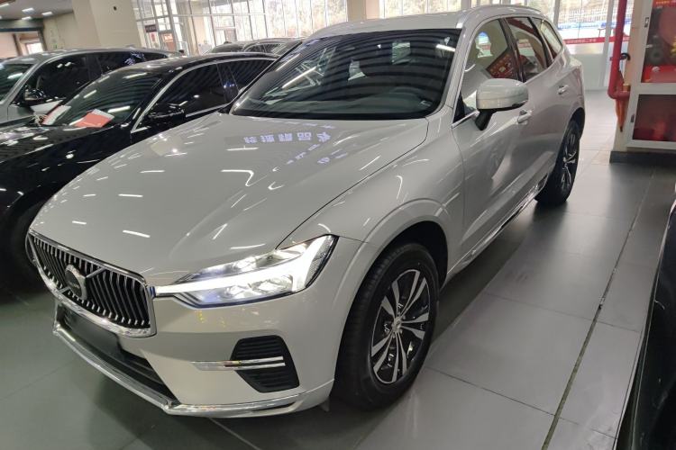 Used Volvo XC60 2024 B5 4x4 Smart Luxury Edition