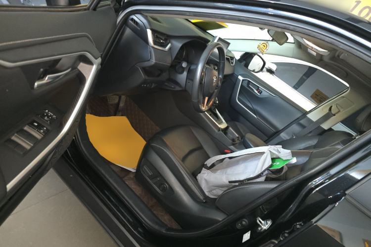 Used Toyota RAV4 2022 2.0L CVT Two-Wheel Drive Fashion Plus Edition