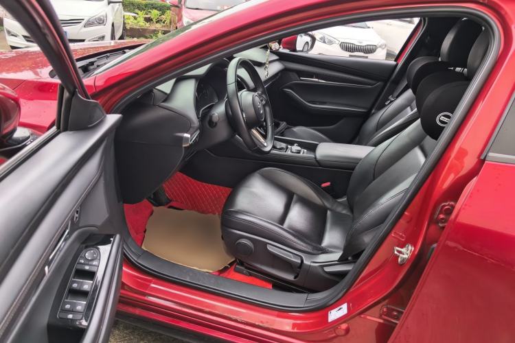 Used Mazda 3 Axela 2020 2.0L Automatic Zhiya Edition Driver Seat