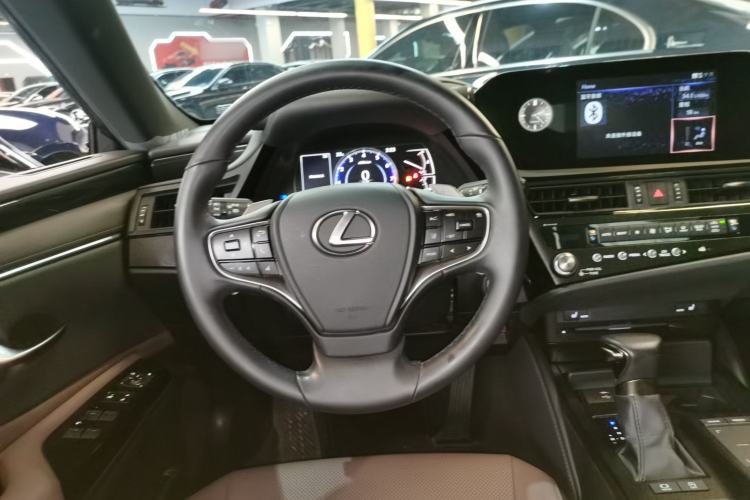 Used Lexus ES 2021 200 Excellence Edition