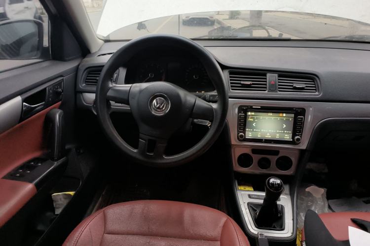 Used Volkswagen Lavida 2013 1.6L Manual Fashion Edition