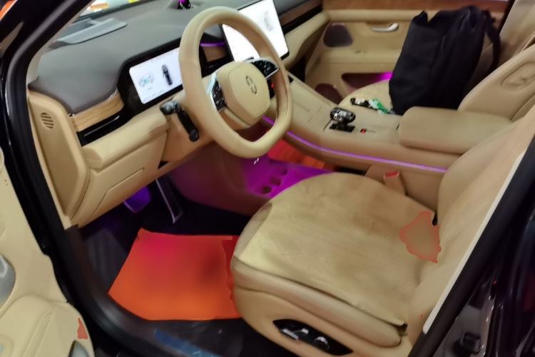 Used Hima AITO M7 2024 1.5T Intelligent Driving All-Wheel Drive Pro Version 5 Seats Ternary Lithium Battery Left Front Seat