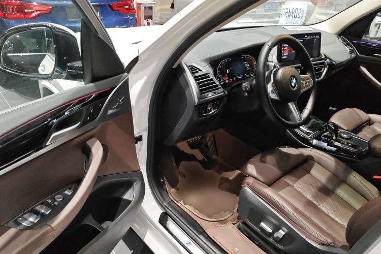 Used BMW X3 2022 Restyled xDrive25i M Sport Package Driver Seat