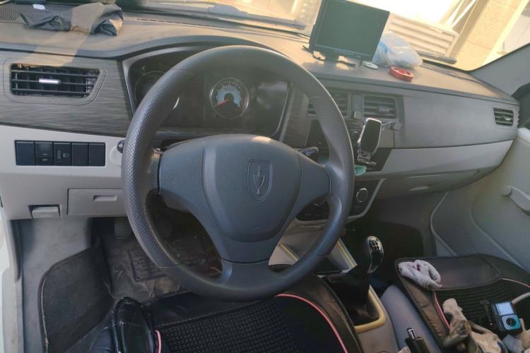 Used Jinbei New Hiace X30L 2021 1.5L Wealth Central Air Conditioning Edition Van China VI Standard SWC15M