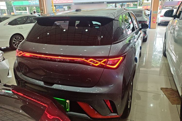 Used BYD Dolphin 2021 405 km Fashion Edition
