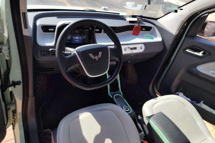 Used Wuling Hongguang MINIEV 2021 Macaron Fashion Model Lithium Iron Phosphate
