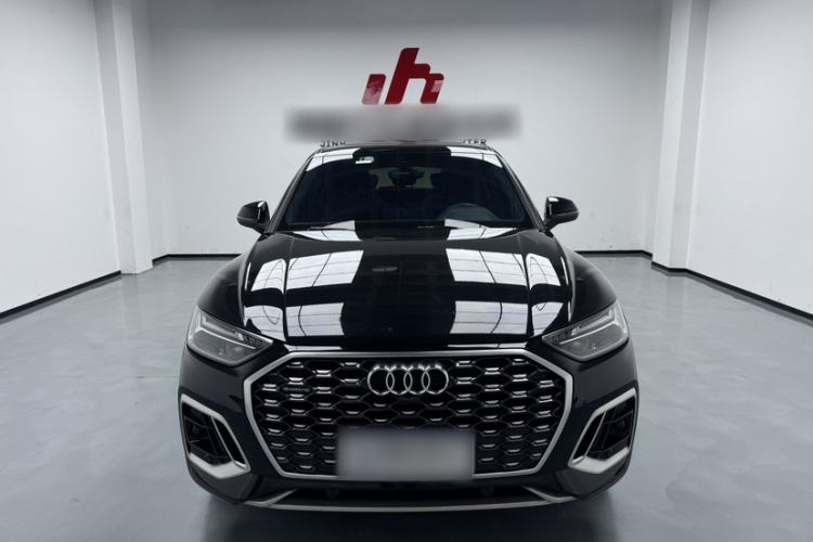 Used Audi Q5L Sportback 2022 40 TFSI Luxury Model
