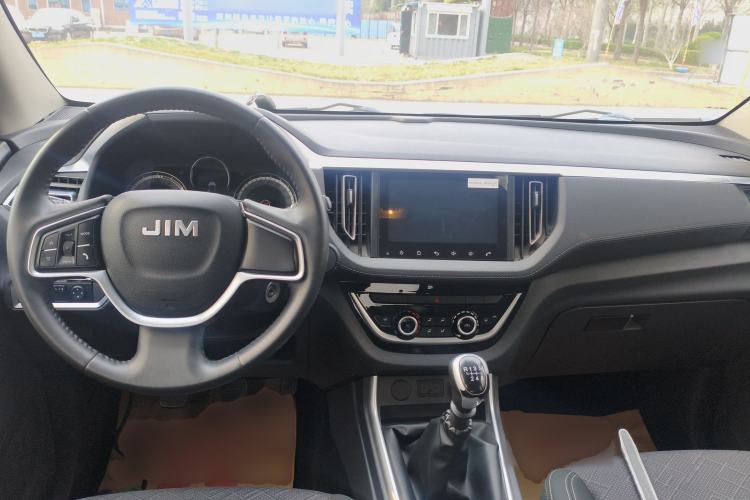 Used Isuzu JLM 2020 2.5T Two-Wheel Drive Diesel Leading-Edge Version JE4D25Q6A Meeting China VI Emission Standards