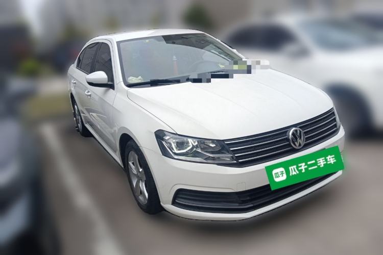 Used Volkswagen Lavida 2017 1.6L Automatic Fashion Edition Front Right 45 Deg