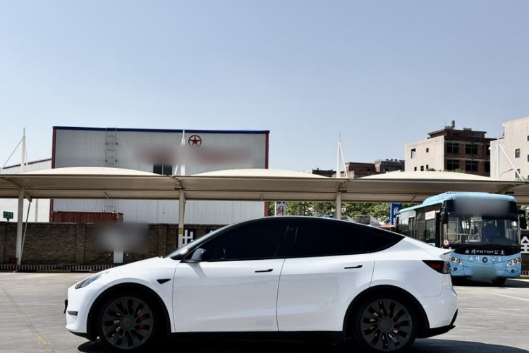 Used Tesla Model Y 2022 Performance High-Performance All-Wheel-Drive Version Exterior 1