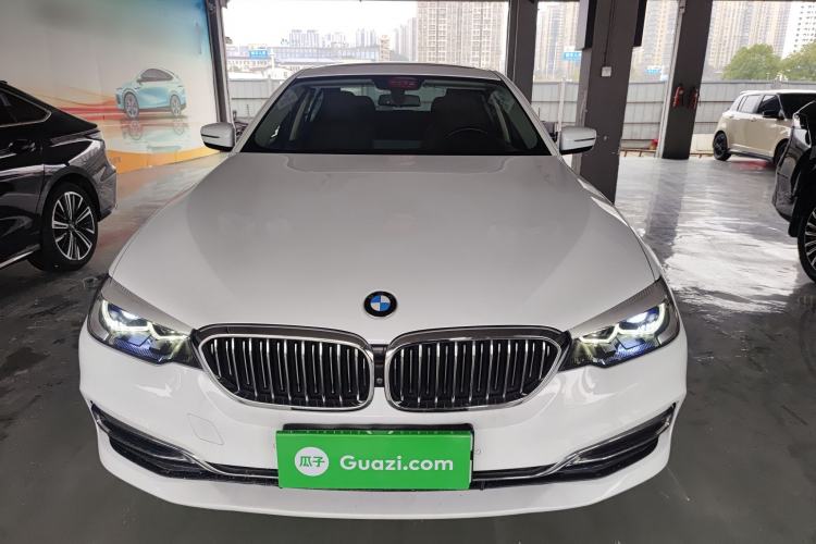 Used BMW 5 Series 2019 Facelifted 525Li Luxury Package Front