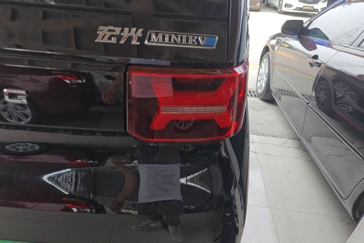 Used Wuling Hongguang MINIEV 2022 GAMEBOY 300km Enthusiast Model with Lithium Iron Phosphate Right Rear Taillight