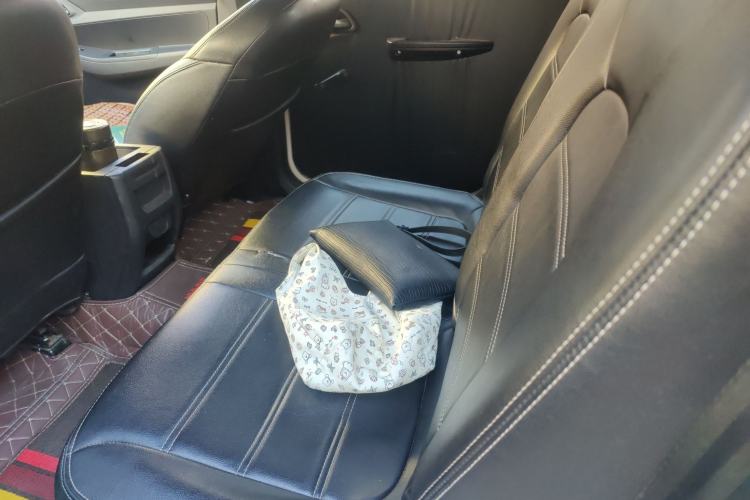 Used Wuling Hongguang 2021 1.5L Revised S Base Version with Electric Power Steering LAR
