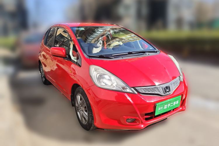 Used Honda Fit 2011 1.3L automatic comfort version
