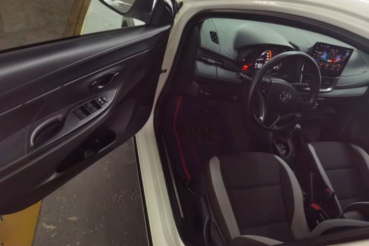 Used Toyota YARiS L Zhi Xuan 2022 X-Trail 1.5L CVT Leading PLUS Edition
