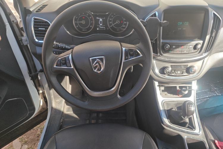 Used Baojun 560 2015 1.8L Manual Elite Edition
