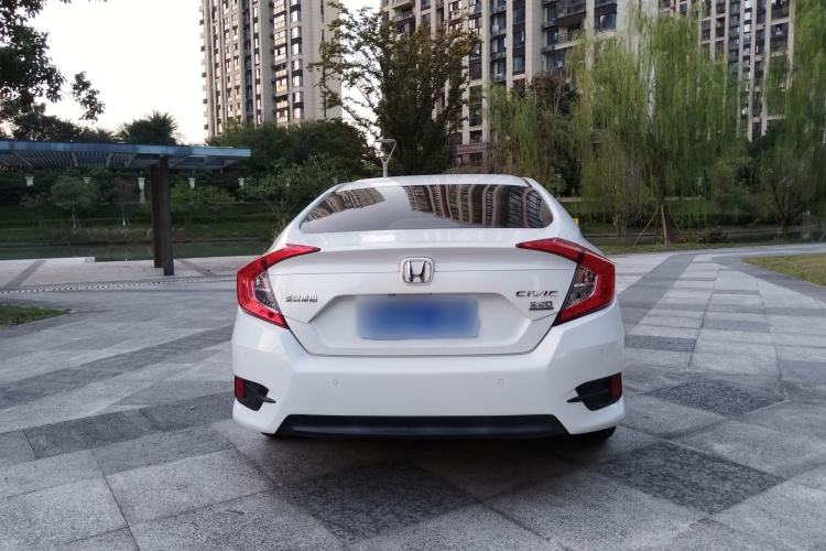 Used Honda Civic 2016 220TURBO CVT Luxury Edition
