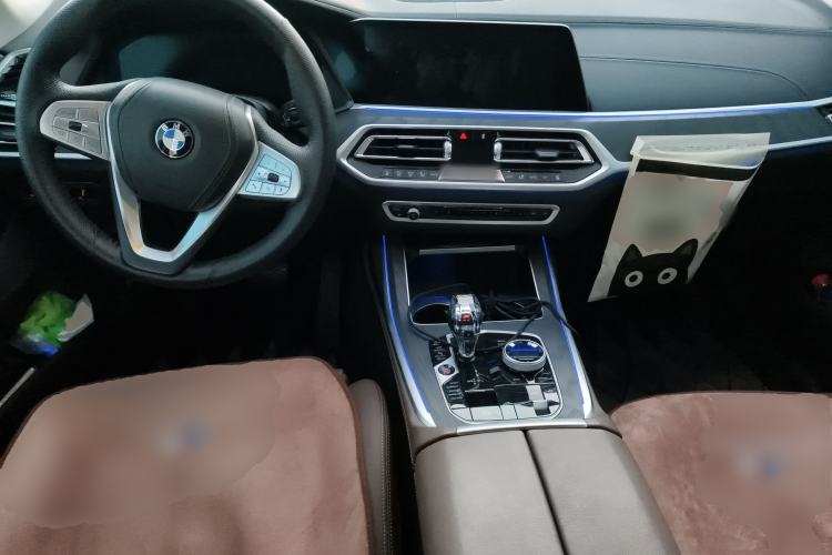 Used BMW X7 2022 xDrive40i Luxury Package with Leading Features