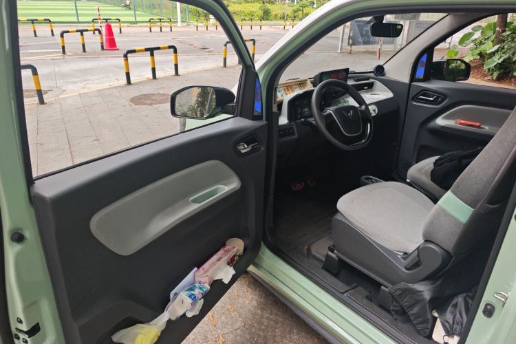 Used Wuling Hongguang MINIEV 2022 Macaron Premium Model – Lithium Iron Phosphate