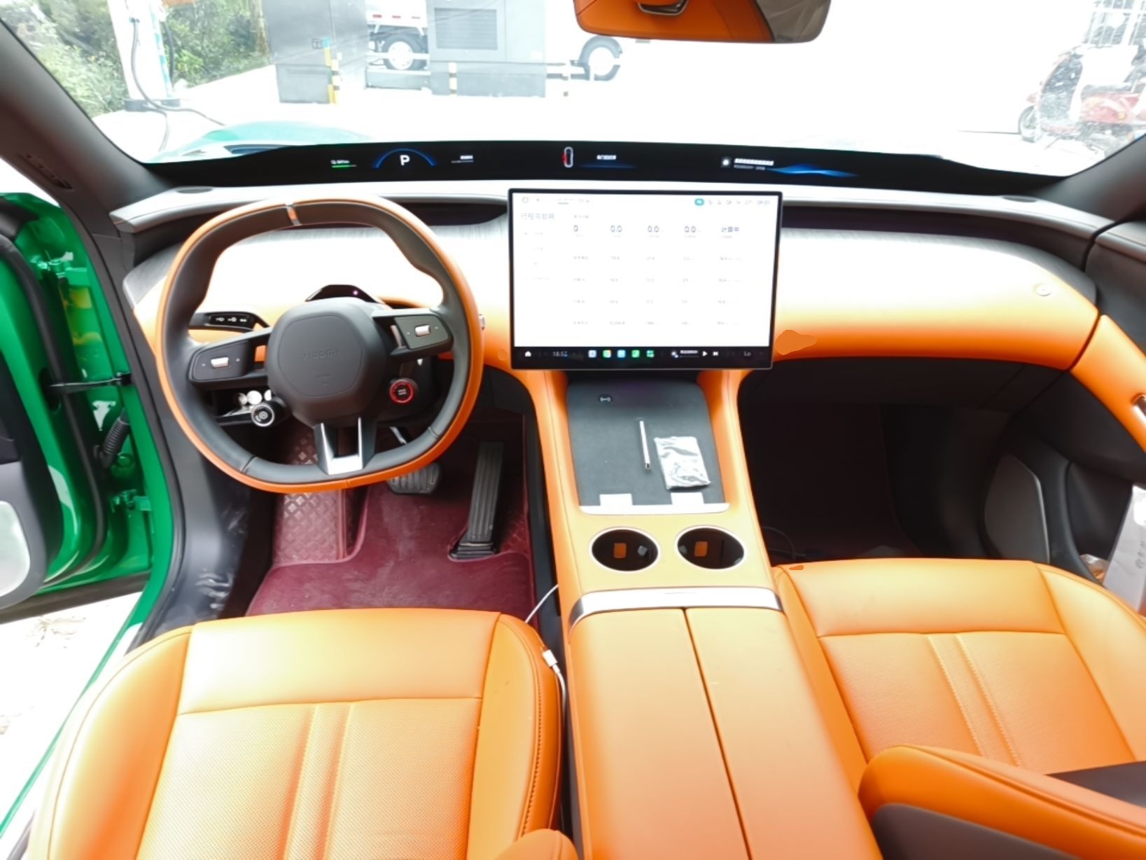 Xiaomi Auto YU7 2025 Ultra-Long Range All-Wheel Drive Pro Version — снимка 12
