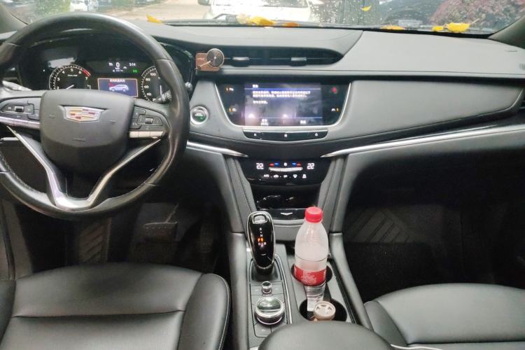 Used Cadillac XT6 2020 28T Seven-Seater Fashion Edition Center Console