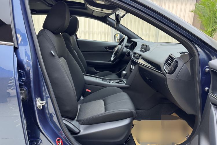 Used Mazda CX-4 2021 2.0L Automatic Two-Wheel Drive Blue Sky Dynamic Edition