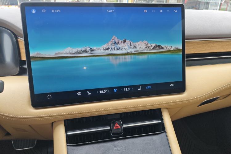 Used Hima AITO M7 2024 1.5T Rear-Drive Plus Version 5 Seats Audio And AC Panel