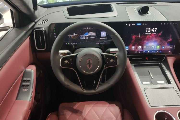 Used Hima AITO M8 2025 Model Pure Electric Max+ Six-Seat Four-Wheel-Drive Version