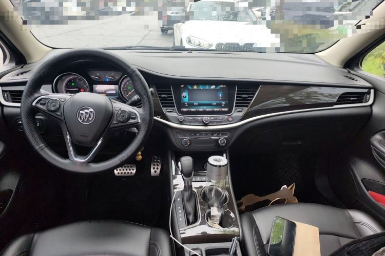 Used Buick Verano 2018 Sedan 20T Dual-Clutch Leading Model Center Console