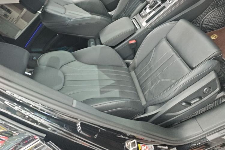 Used Audi Q5L 2023 40T Luxury Dynamic Model
