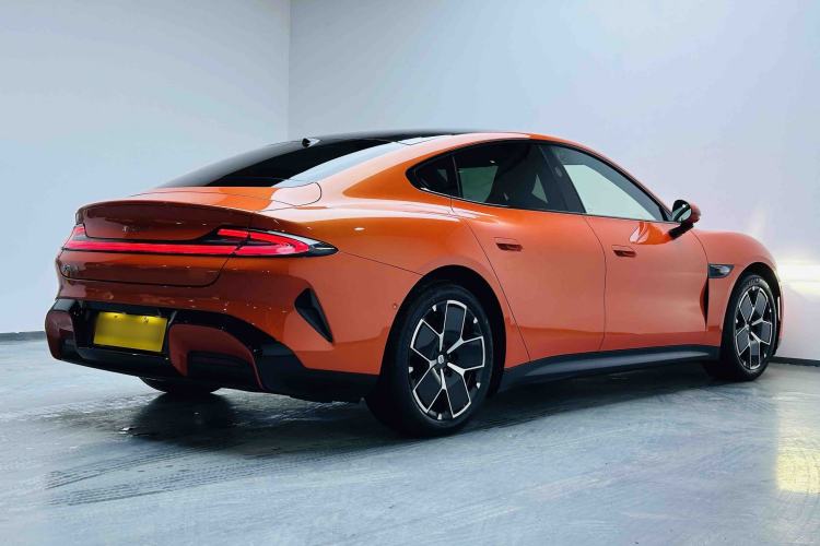 Used Xiaomi Auto SU7 2024 Rear-Drive Long-Range Intelligent Driving Version