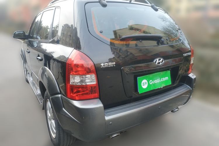 Used Hyundai Tucson 2009 2.0L Automatic Two-Wheel Drive with Sunroof