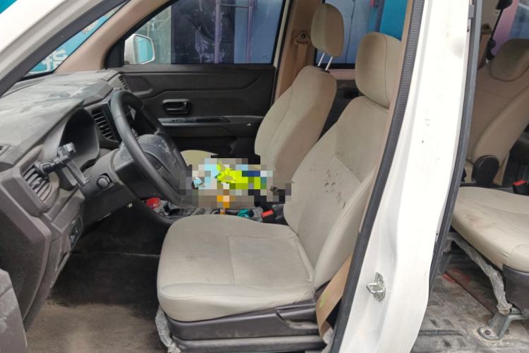 Used Wuling Hongguang V 2019 1.5L Enjoyment Version China VI LAR