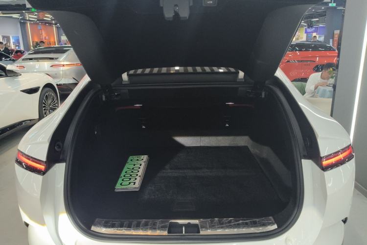 Used Avatr 12 2025 Year Updated Ultra Extended-Range Version Trunk