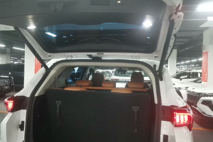 Used JETOUR Shanhai Shanhai L7 2024 1.5T 120km ULTRA 7-Seater
