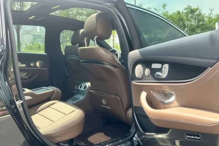 Used Mercedes-Benz E-Class 2023 E 300 L Sport Luxury Edition Interior 7