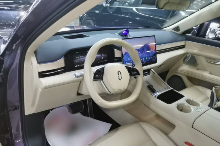 Used Hima AITO M5 2025 Extended-Range Ultra All-Wheel-Drive Version
