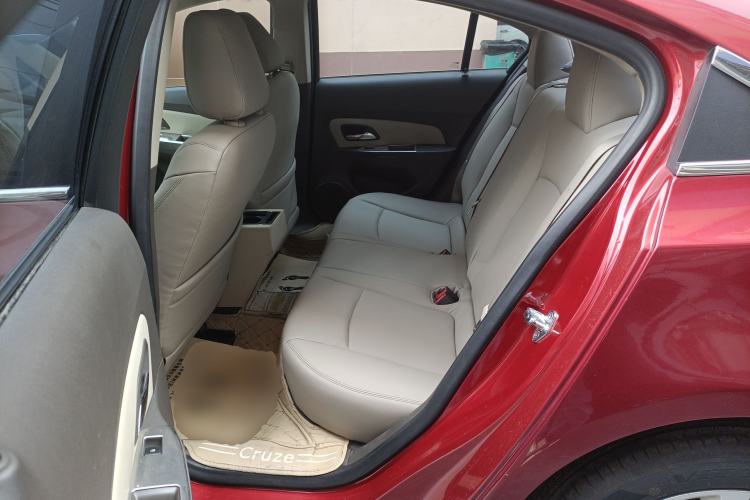 Used Chevrolet Cruze 2015 1.5L Classic SE AT Left Rear Seat