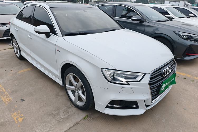 Used Audi A3 2017 Limousine 35 TFSI Fashion Model
